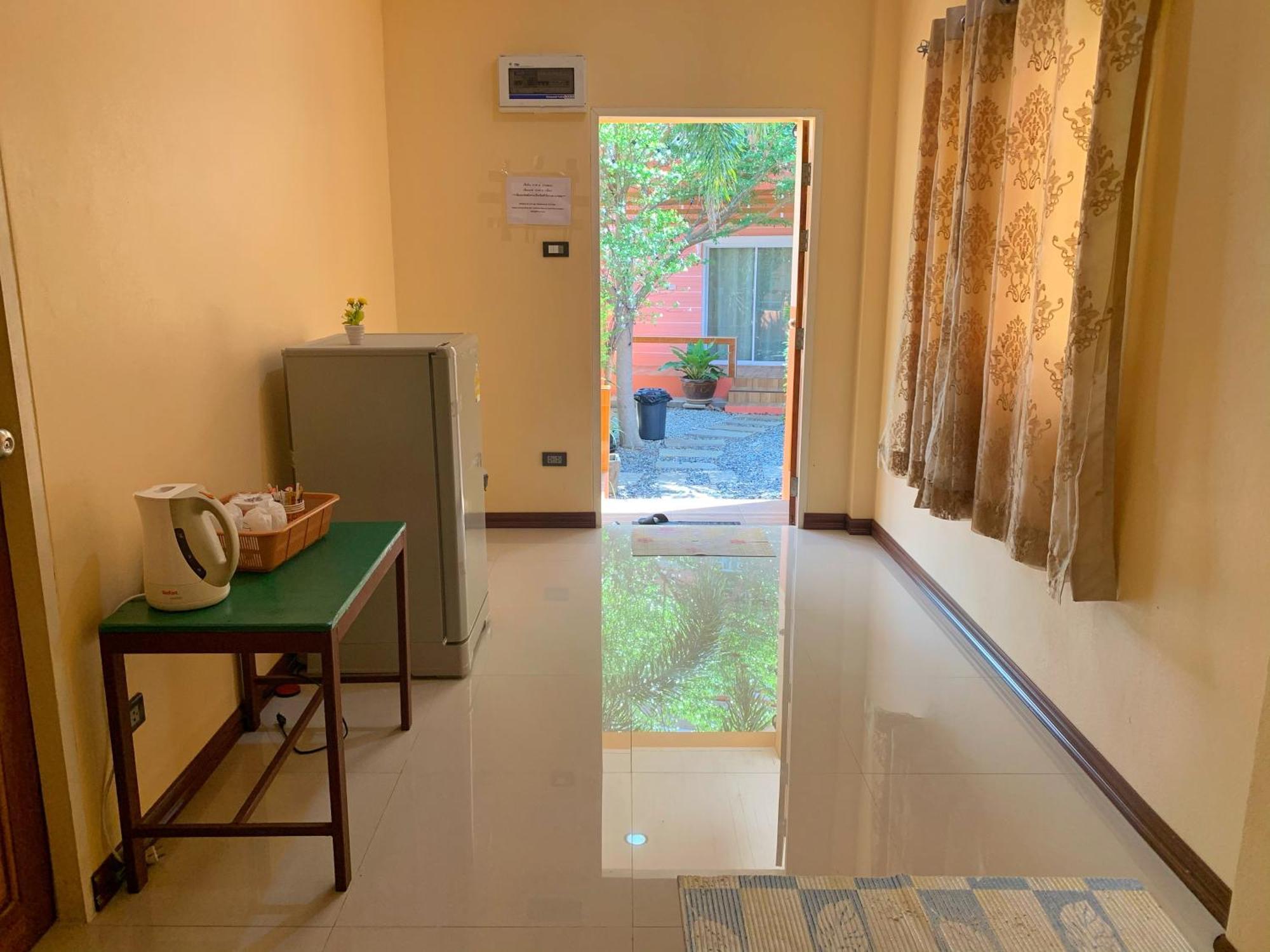Thippawan Bungalow Ko Si Chang Zewnętrze zdjęcie