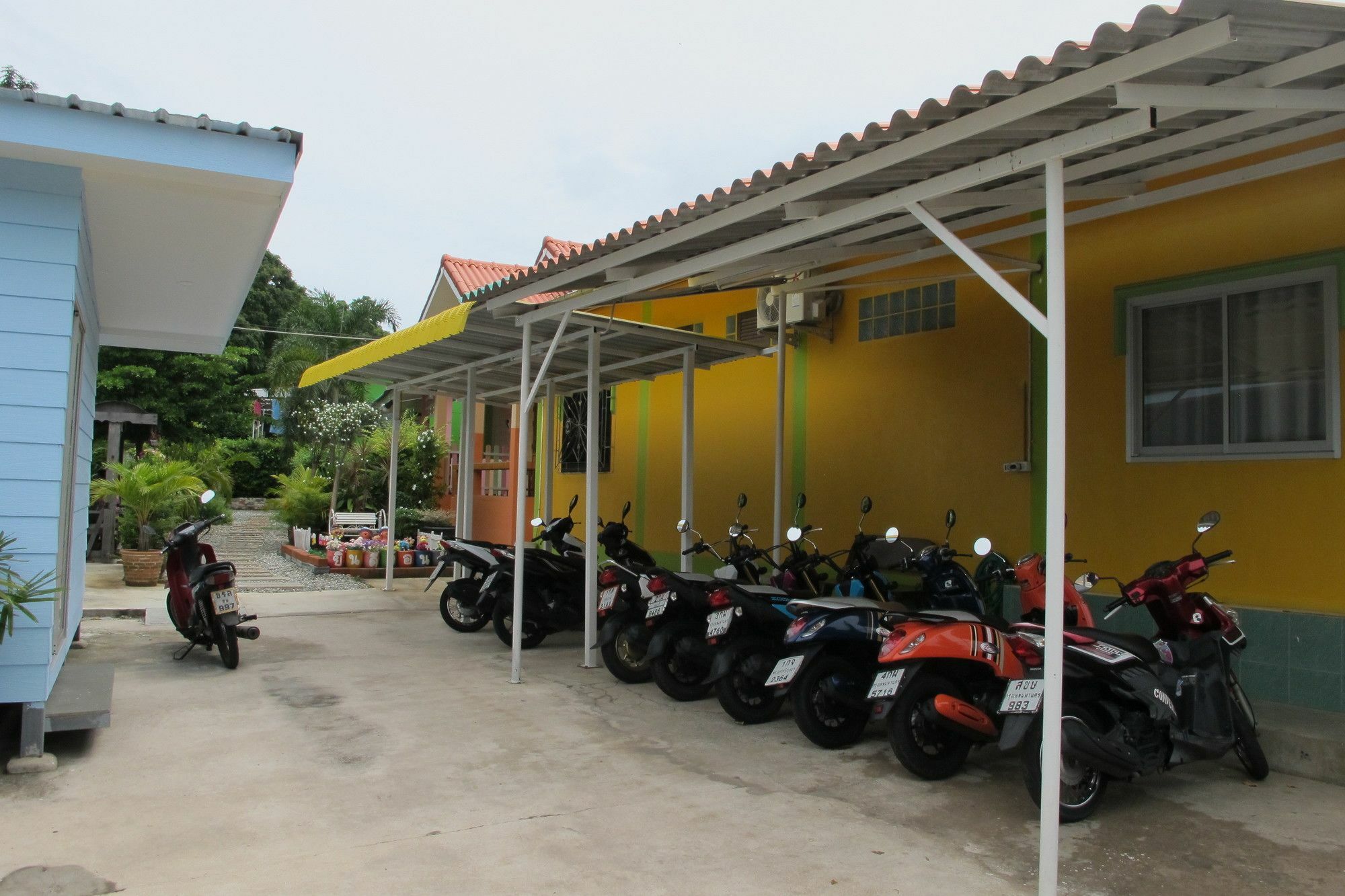 Thippawan Bungalow Ko Si Chang Zewnętrze zdjęcie