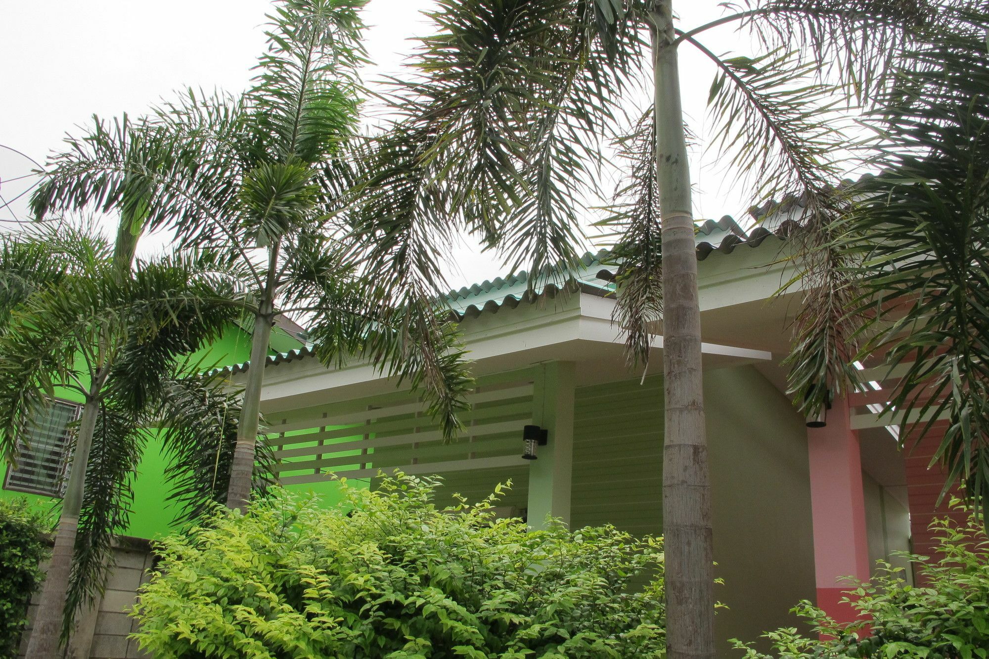 Thippawan Bungalow Ko Si Chang Zewnętrze zdjęcie