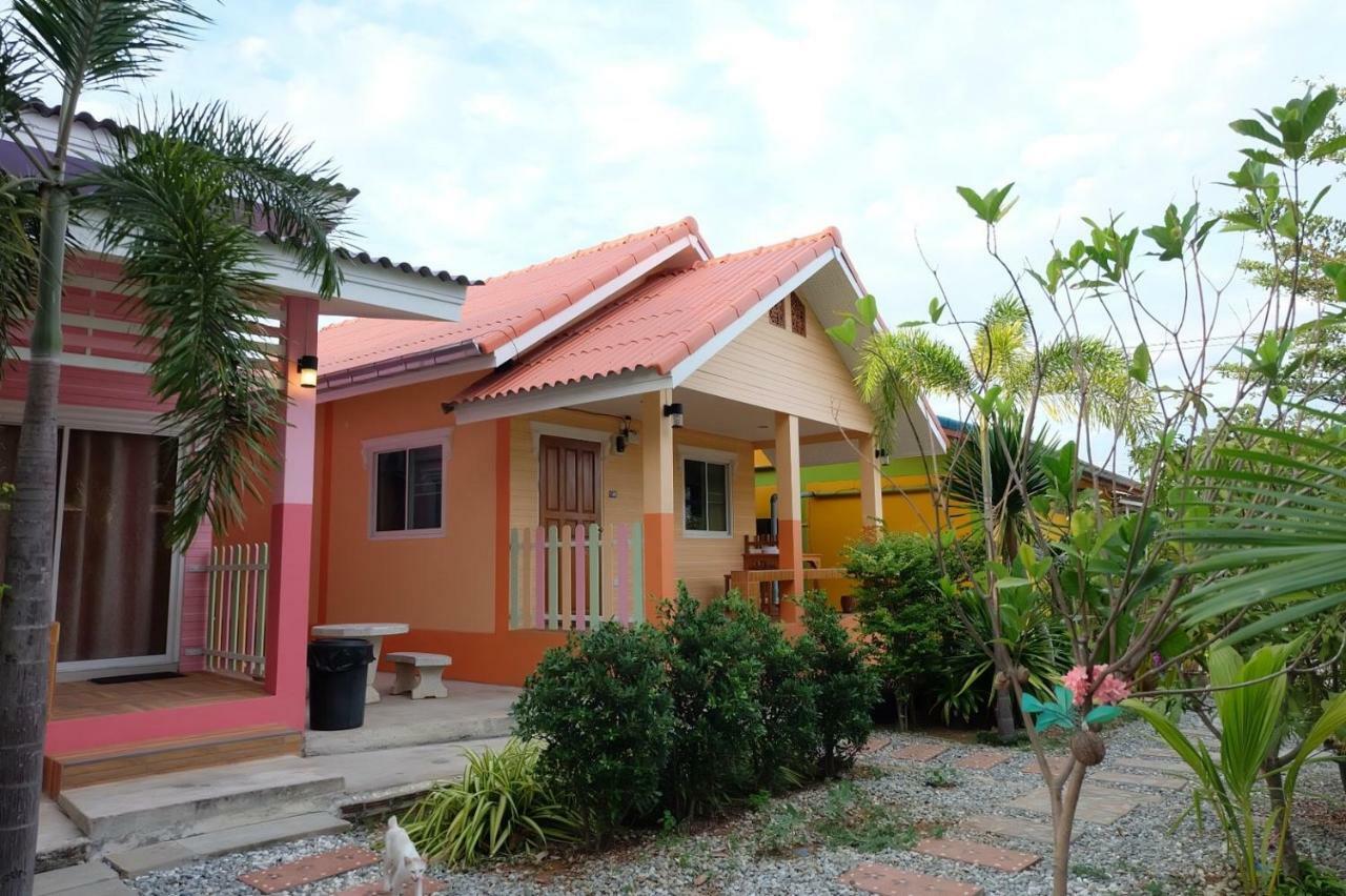 Thippawan Bungalow Ko Si Chang Zewnętrze zdjęcie