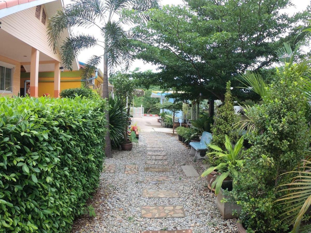 Thippawan Bungalow Ko Si Chang Zewnętrze zdjęcie