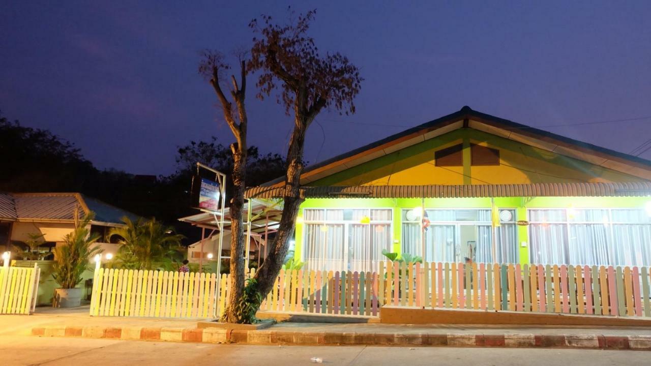 Thippawan Bungalow Ko Si Chang Zewnętrze zdjęcie